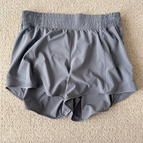 lululemon athletica Pants - Lululemon Gray Women's Hotty Hot High Rise 4” Shorts